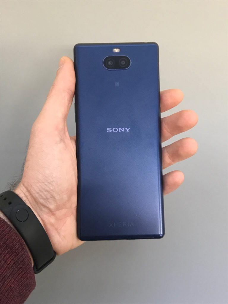 Xperia 10 in the hand, rear